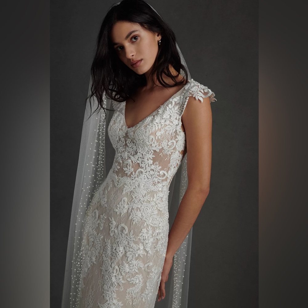 NWT BHLDN Milano by Whispers & Echoes Gown ivory lace floral bridal gown Size 0